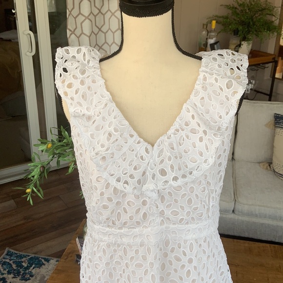 ✨SALE ✨ NWT | J Crew Tiered Midi Dress in Embroidered Eyelet - Picture 5 of 10